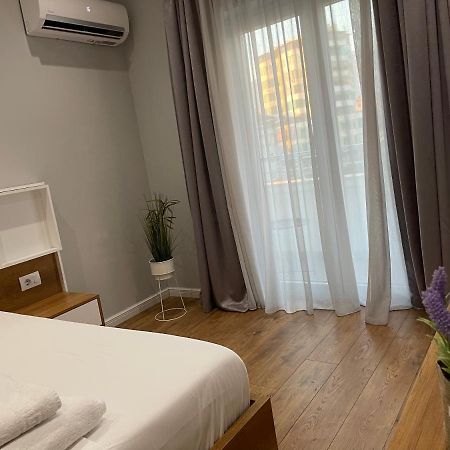 Andys Rooms Hotel Tirana Exterior photo
